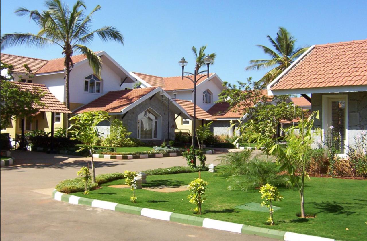 Chaitanya Villa construction